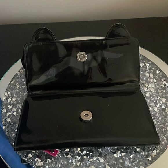 Hello Kitty face Sanrio Black and Pink patent Wallet sleek trifold kawaii - Picture 5 of 11